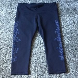 GAP Fit activewear Capri pants XL